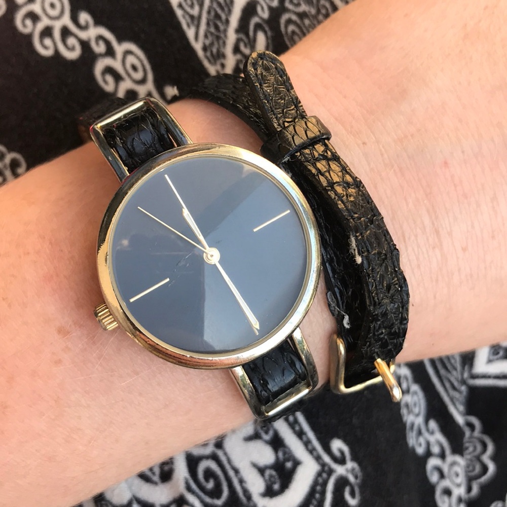 📍Wrap Around Wrist Watch